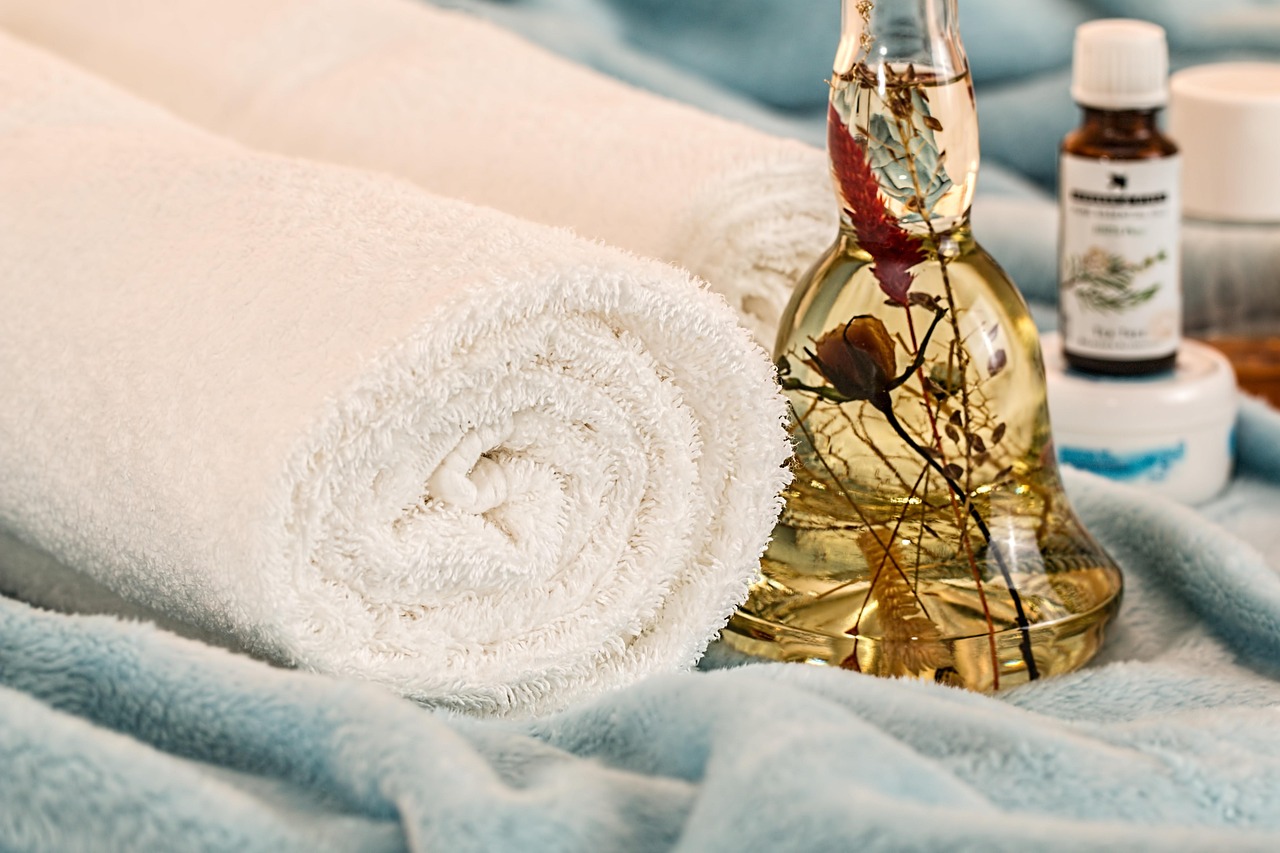 Cypress Essential Oil Uses: A Complete Guide for Home, Skin, and Fragrance